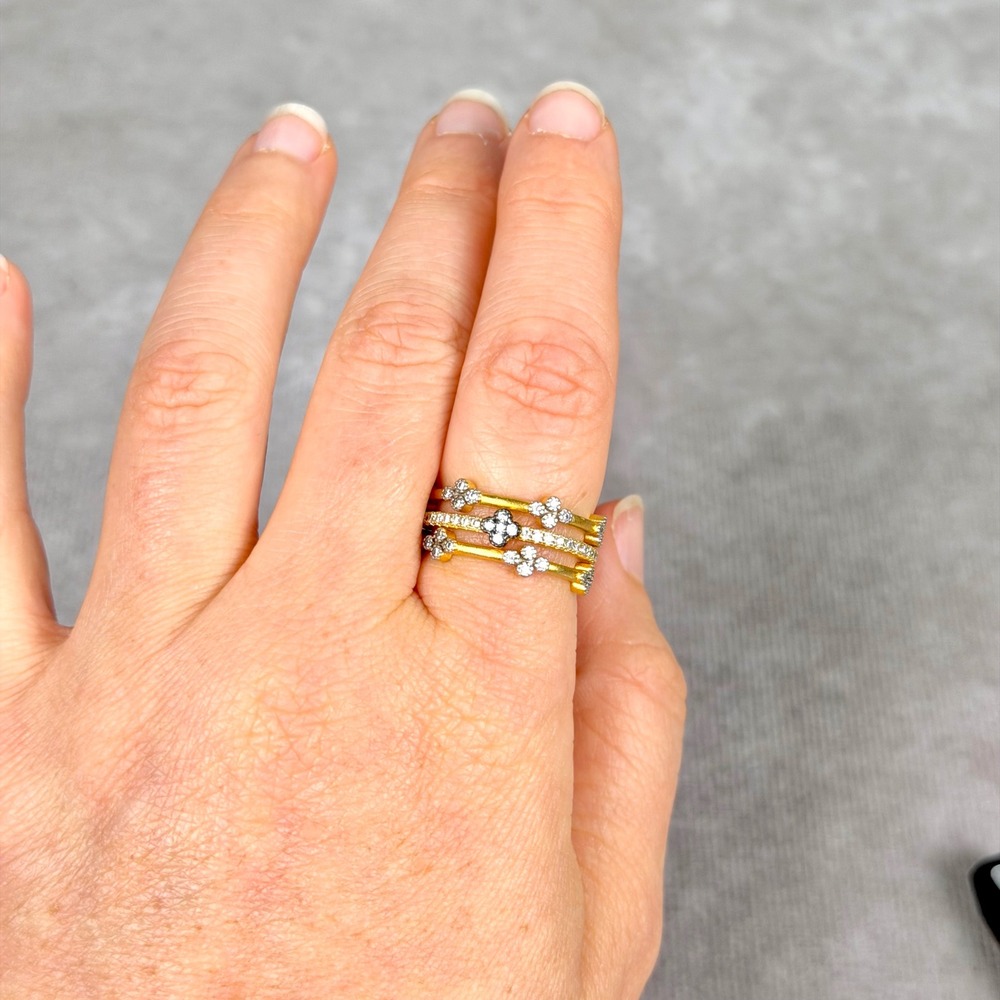 Freida Rothman Gold Tone Clover Stacking Ring Set Size 7.5 Cubic Zirconia 3pc
